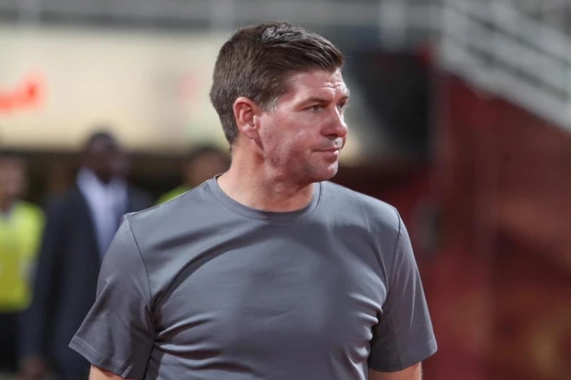 جيرارد وأنشيلوتي يتصدران قائمة المرشحين لتدريب رينجرز.. إعلان رسمي وشيك